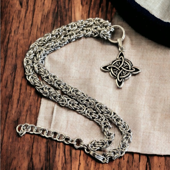 Handmade chain stainless steel bizantine maille link with celtic knot cross - Picture 11 of 12